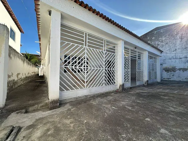 Casa 5 quartos e 3 banheiros, à venda, no bairro Perpétuo Socorro em Paulo Afonso