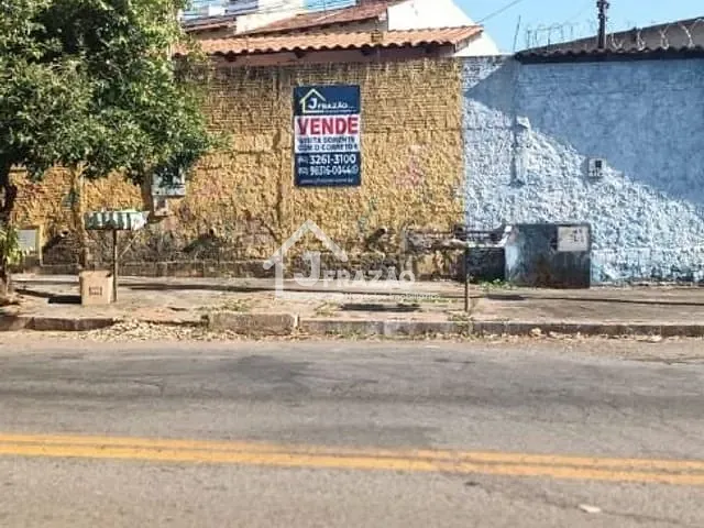 Casa com 804m² 3 quartos e 1 banheiro, à venda, no bairro Setor Negrão de Lima em Goiânia