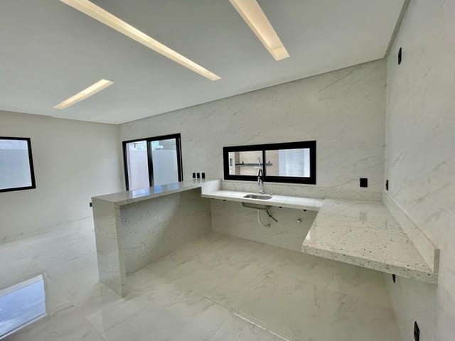 Casa com 313m² 4 quartos e 5 banheiros, à venda, no bairro ALPHAVILLE em Barra dos Coqueiros