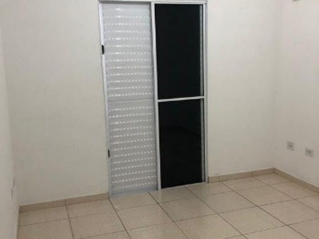 Casa 3 quartos e 2 banheiros, para alugar, no bairro Vila Yolanda em Osasco