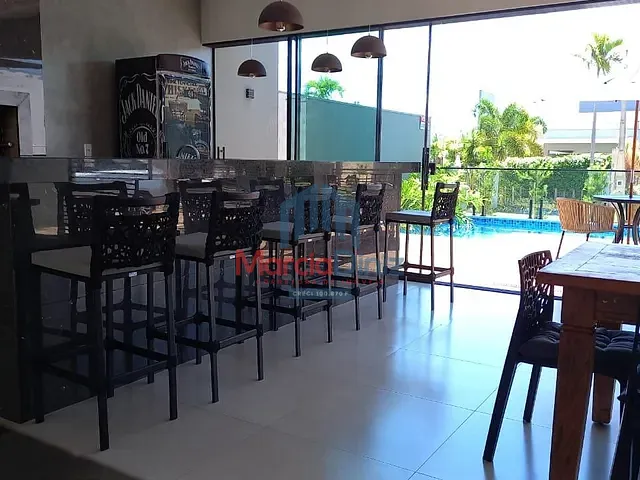 Casa com 392m², à venda, no bairro Rifaina-SP em Rifaina