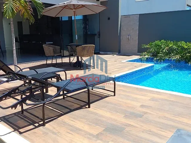 Casa com 392m², à venda, no bairro Rifaina-SP em Rifaina