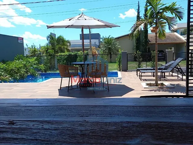 Casa com 392m², à venda, no bairro Rifaina-SP em Rifaina