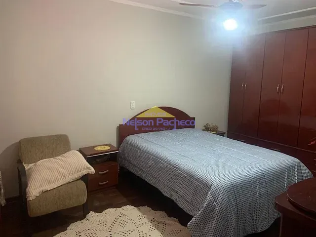 Casa com 154m² 3 quartos e 2 banheiros, à venda, no bairro Centro em Capivari