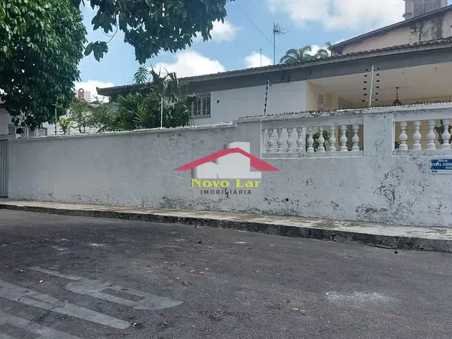 Casa com 558m² 3 quartos e 3 banheiros, à venda, no bairro Dionisio Torres em Fortaleza