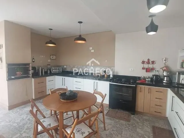 Casa com 300m² 3 quartos e 2 banheiros, à venda, no bairro Morada do Sol em Americana