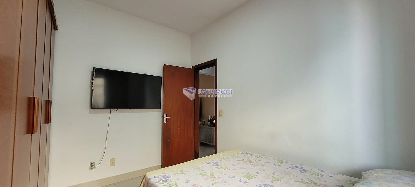 Casa à venda com 3 quartos, 90m² - Foto 17