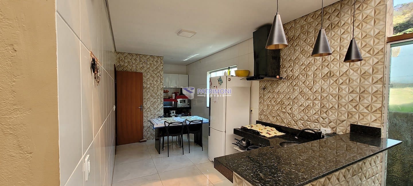 Casa à venda com 3 quartos, 90m² - Foto 21