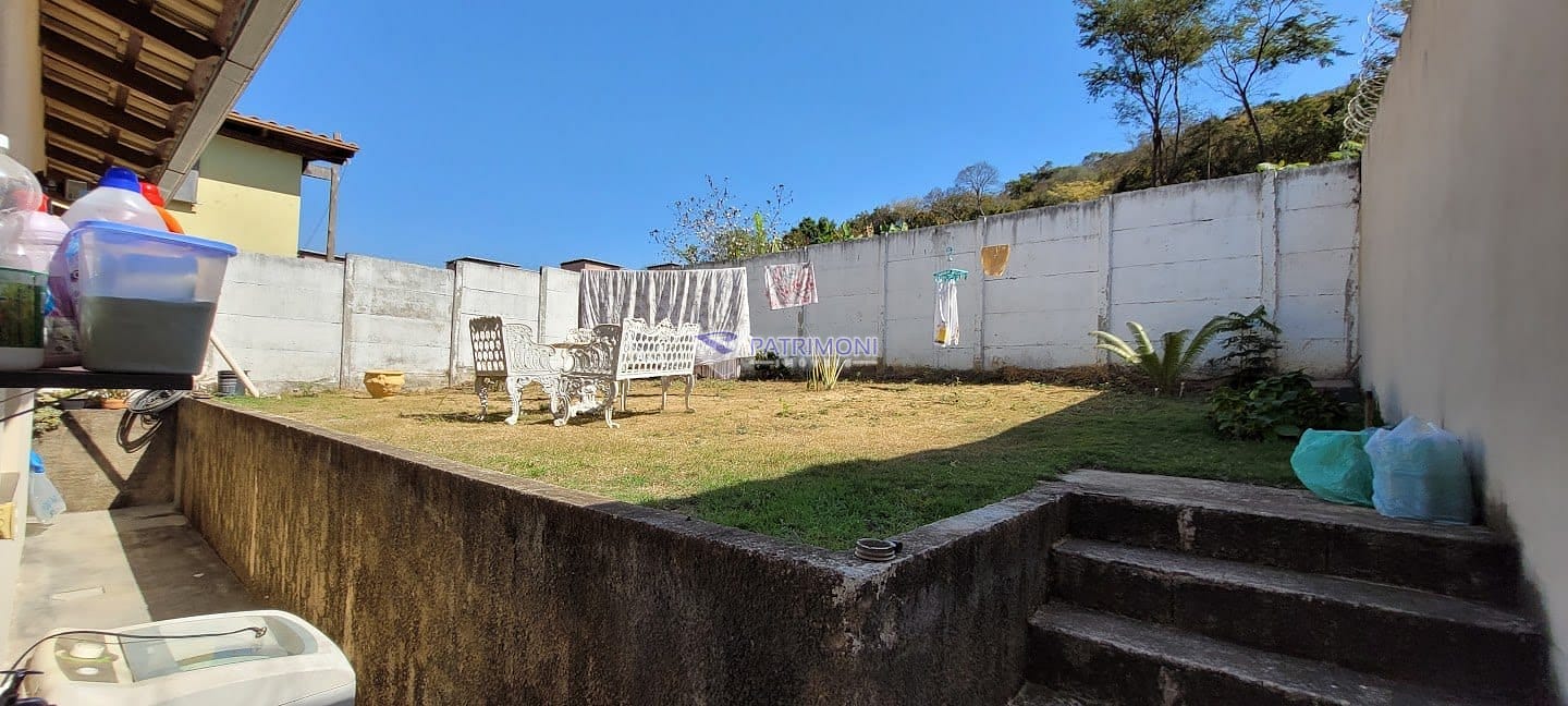 Casa à venda com 3 quartos, 90m² - Foto 26