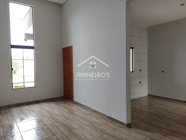 Casa com 125m² 2 quartos e 1 banheiro, à venda, no bairro Jardim Parana em Cambé