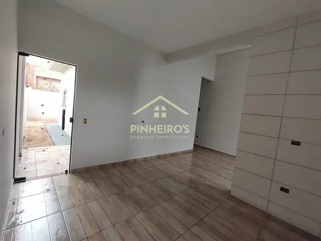 Casa com 125m² 2 quartos e 1 banheiro, à venda, no bairro Jardim Parana em Cambé