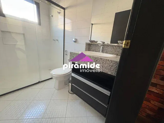 Casa com 360m² 6 quartos e 7 banheiros, à venda, no bairro Jardim das Colinas em São José dos Campos