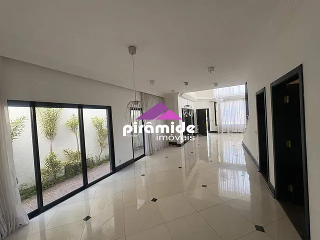 Casa com 360m² 6 quartos e 7 banheiros, à venda, no bairro Jardim das Colinas em São José dos Campos