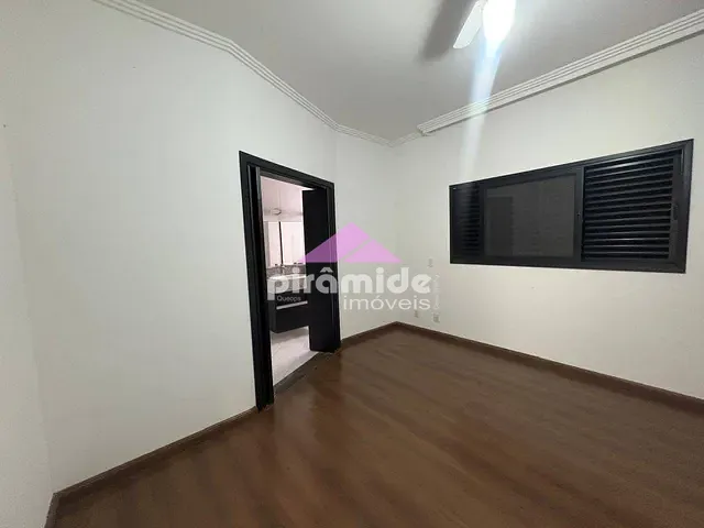Casa com 360m² 6 quartos e 7 banheiros, à venda, no bairro Jardim das Colinas em São José dos Campos