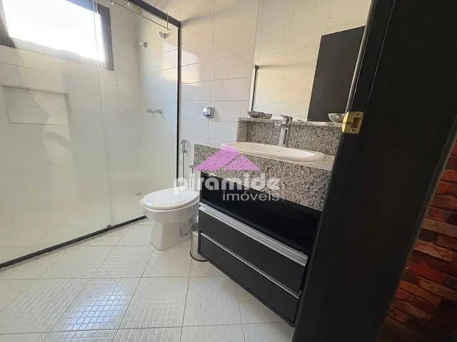 Casa com 360m² 6 quartos e 7 banheiros, à venda, no bairro Jardim das Colinas em São José dos Campos