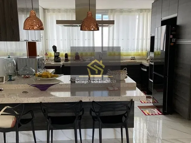 Casa com 800m² 4 quartos e 7 banheiros, à venda, no bairro Monte Alegre em Vinhedo