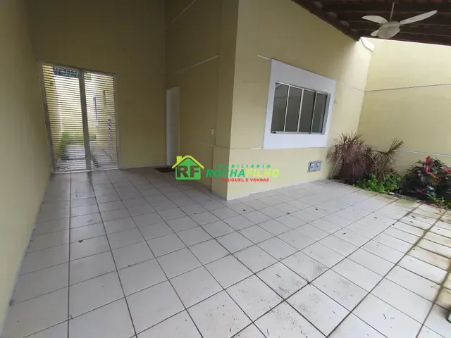 Casa com 148m² 3 quartos e 3 banheiros, à venda, no bairro Piçarreira em Teresina