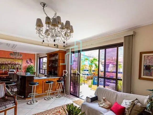 Casa com 420m² 4 quartos e 3 banheiros, à venda, no bairro São Francisco em Niterói