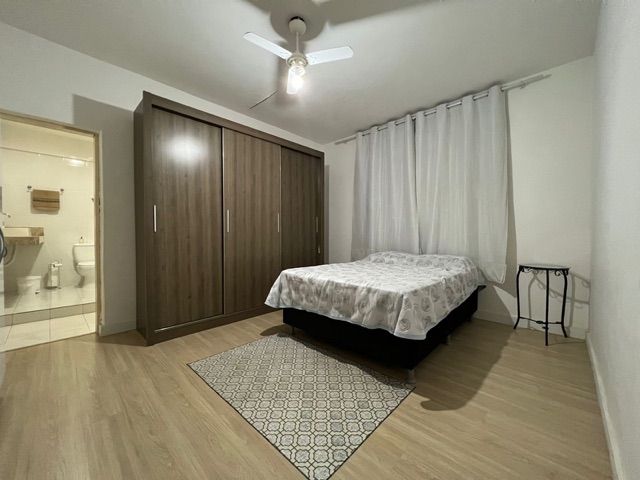 Casa 4 quartos e 2 banheiros, para alugar, no bairro Boa Esperança em Santa Luzia