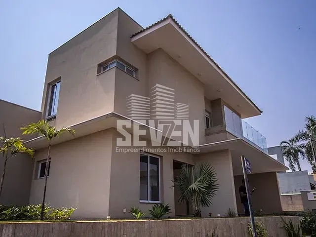 Casa com 360m² 4 quartos e 6 banheiros, à venda, no bairro Vila Aviação em Bauru