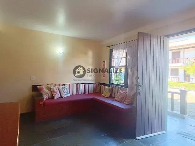 Casa 3 quartos e 2 banheiros, à venda, no bairro Peró em Cabo Frio