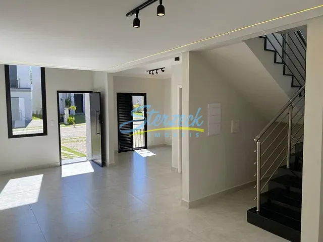 Casa com 200m² 3 quartos e 5 banheiros, à venda, no bairro São Joaquim em Vinhedo