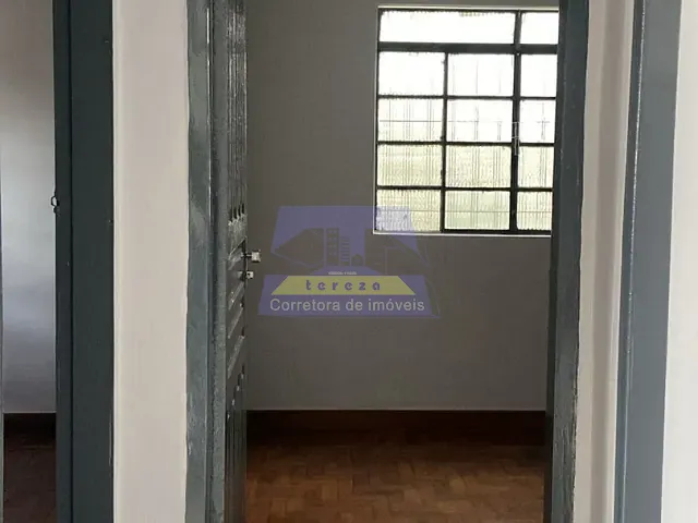 Casa 3 quartos e 2 banheiros, para alugar, no bairro São Pedro em Itabira