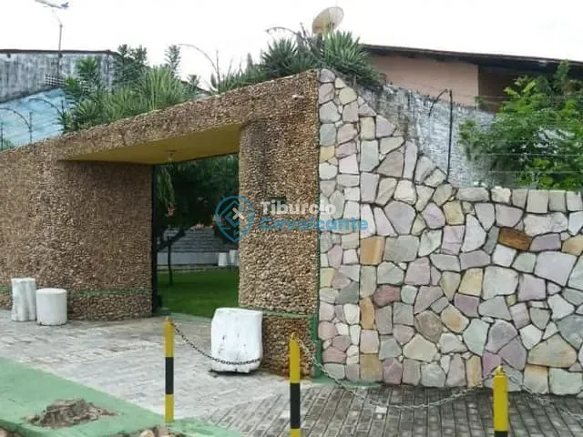 Casa com 3252m² 2 quartos e 3 banheiros, à venda, no bairro Centro em Itapebussu (maranguape)