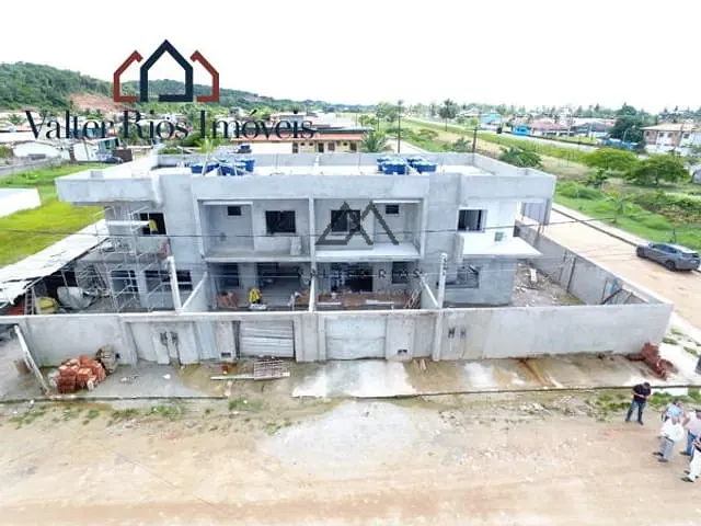 Casa 3 quartos e 2 banheiros, à venda, no bairro Zona Sul em Ilhéus