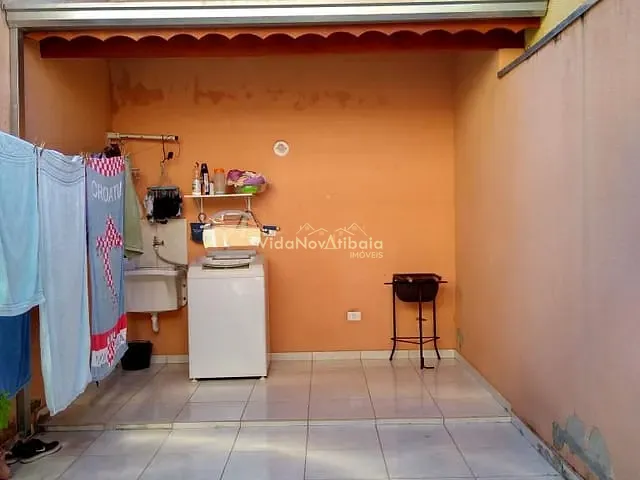 Casa com 97m² 2 quartos e 2 banheiros, à venda, no bairro Jardim Brogotá em Atibaia