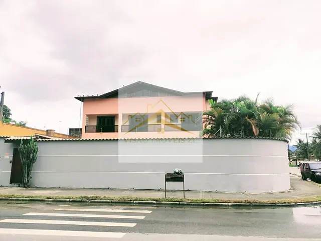 Casa com 325m² 5 quartos e 2 banheiros, à venda, no bairro Pontal de Santa Marina em Caraguatatuba