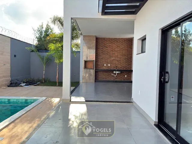 Casa 3 quartos e 4 banheiros, à venda, no bairro Residencial Portal do Sol em Holambra