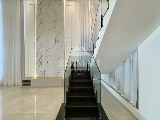 Casa com 375m² 3 quartos e 4 banheiros, à venda, no bairro Ponta Aguda em Blumenau