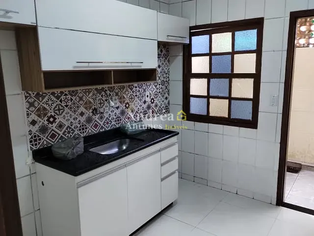 Casa 2 quartos e 2 banheiros, à venda, no bairro Palmeiras em Cabo Frio