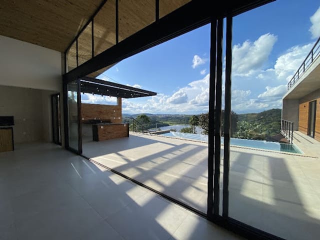 Foto do Casa - Casa com 4 dormitórios à venda, 600 m² por R$ 3.490.000,00 - São Pedro - Juiz de Fora/MG | ACERVO IMOVEIS LTDA