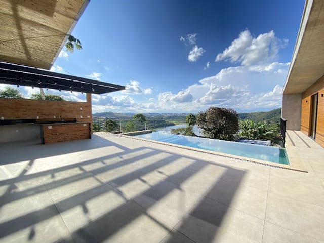 Foto do Casa - Casa com 4 dormitórios à venda, 600 m² por R$ 3.490.000,00 - São Pedro - Juiz de Fora/MG | ACERVO IMOVEIS LTDA