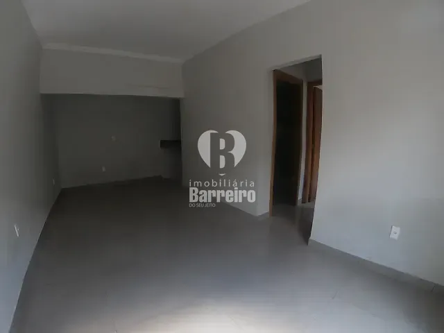 Casa 2 quartos e 1 banheiro, à venda ou para alugar, no bairro Vale do Jatobá em Belo Horizonte