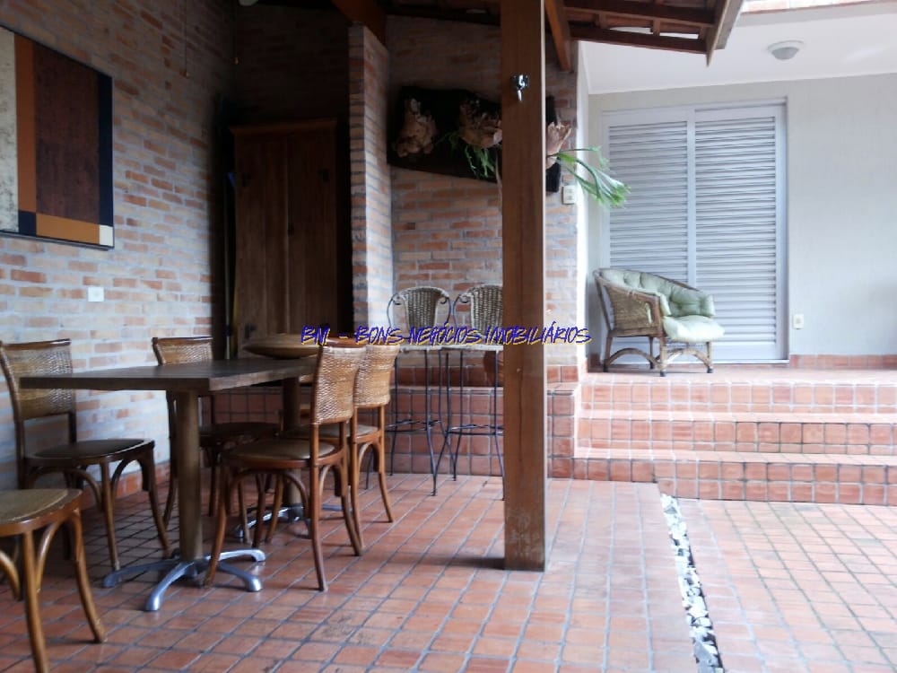 Casa para alugar com 4 quartos, 451m² - Foto 28