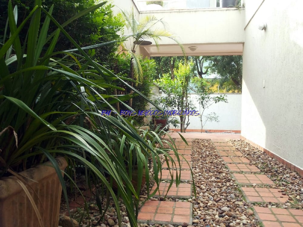 Casa para alugar com 4 quartos, 451m² - Foto 31