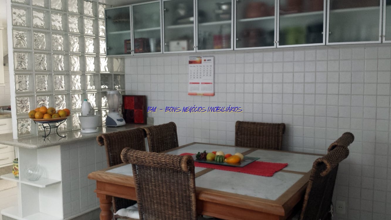 Casa para alugar com 4 quartos, 451m² - Foto 15