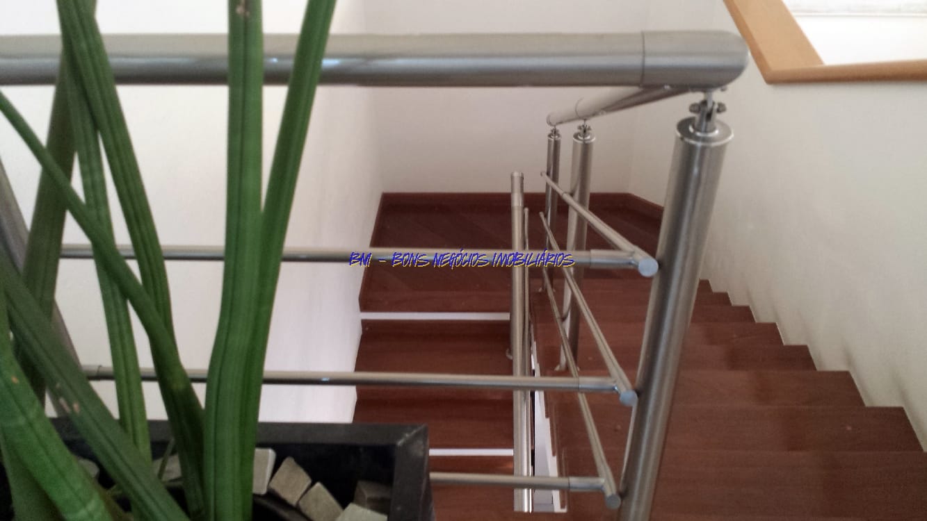Casa para alugar com 4 quartos, 451m² - Foto 6