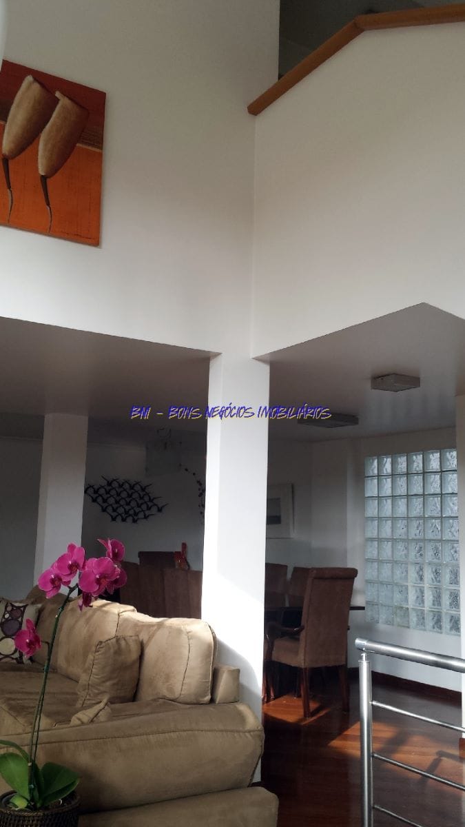 Casa para alugar com 4 quartos, 451m² - Foto 11