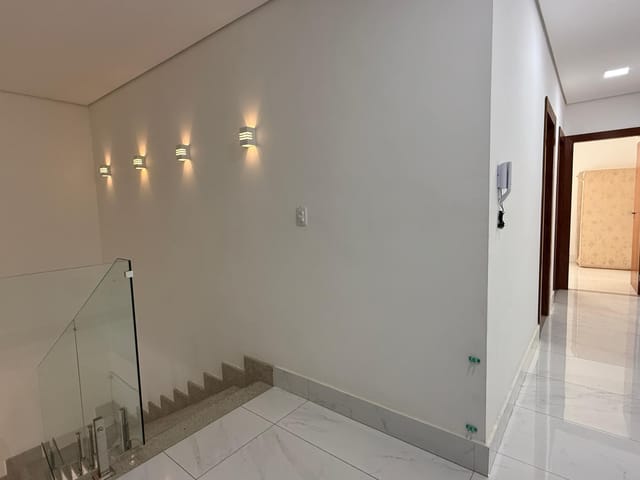 Casa com 150m² 4 quartos e 4 banheiros, à venda, no bairro Santo Agostinho em Governador Valadares