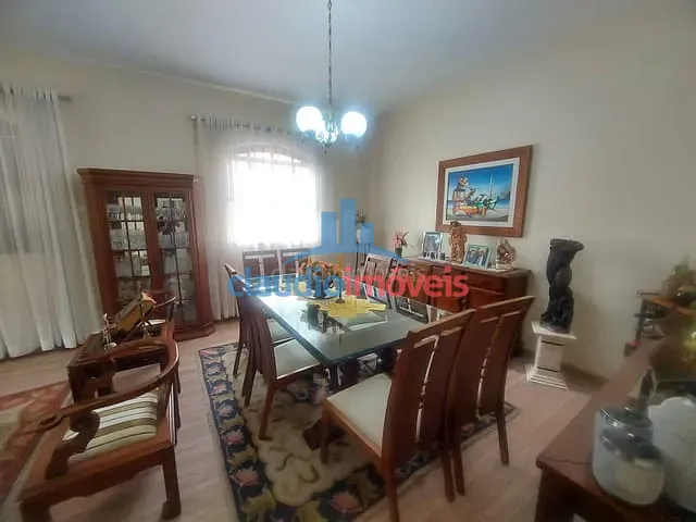 Casa com 372m² 3 quartos e 1 banheiro, à venda, no bairro Ano Bom em Barra Mansa