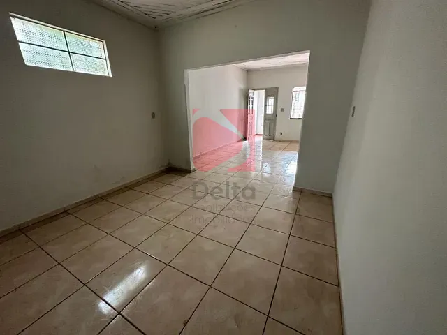 Casa 2 quartos e 1 banheiro, à venda, no bairro Vila Pinheiro em Pirassununga