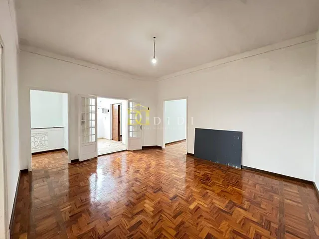 Casa 3 quartos e 2 banheiros, para alugar, no bairro Centro em Porto Feliz