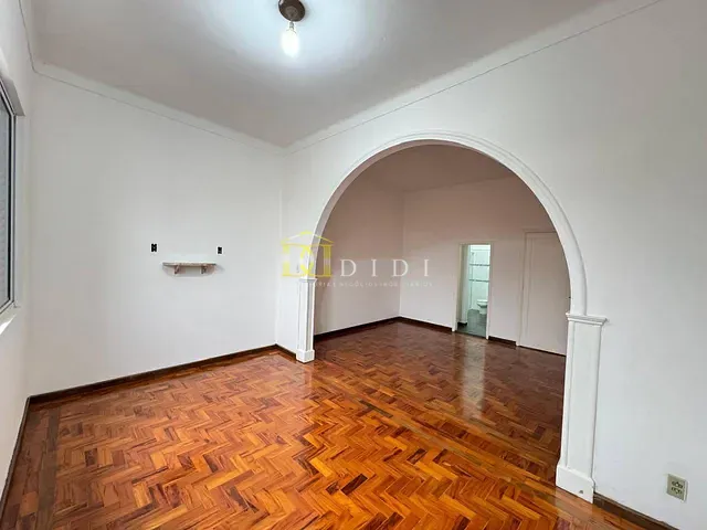 Casa 3 quartos e 2 banheiros, para alugar, no bairro Centro em Porto Feliz