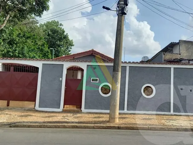 Casa com 601m² 2 quartos e 2 banheiros, à venda, no bairro Jardim Primavera em Mogi Mirim