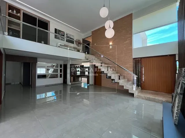 Casa com 502m² 4 quartos e 4 banheiros, à venda, no bairro Esperança em Londrina