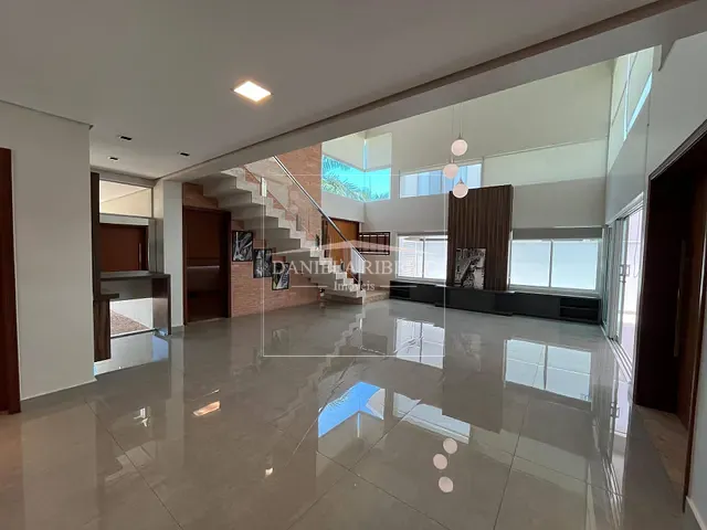 Casa com 502m² 4 quartos e 4 banheiros, à venda, no bairro Esperança em Londrina